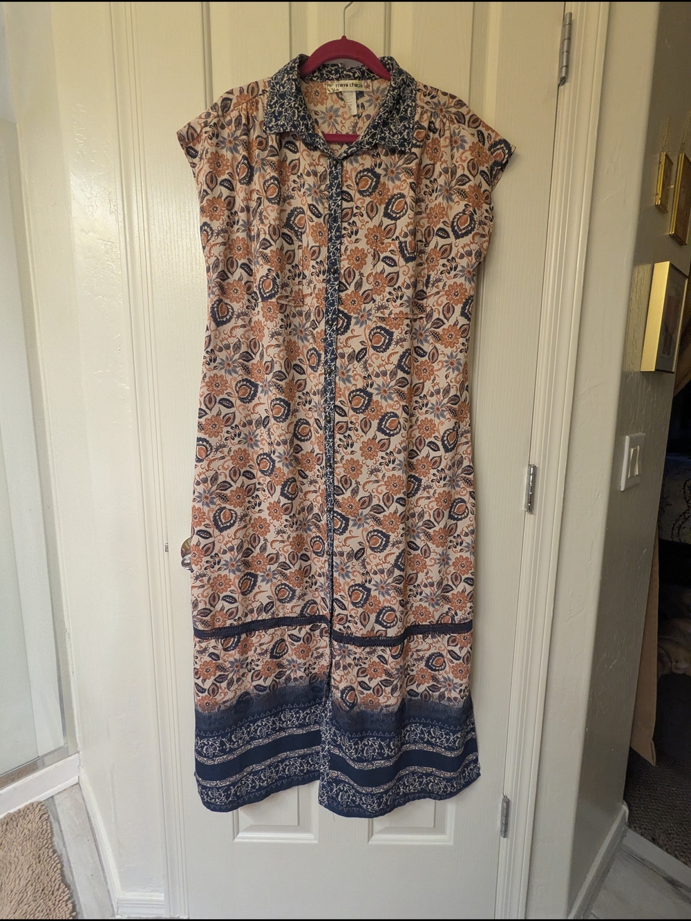 Mimi Chica Navy and Tan Floral Midi Dress